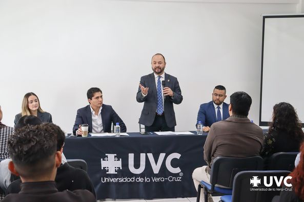 Firma de convenio de colaboración con revista La Sala